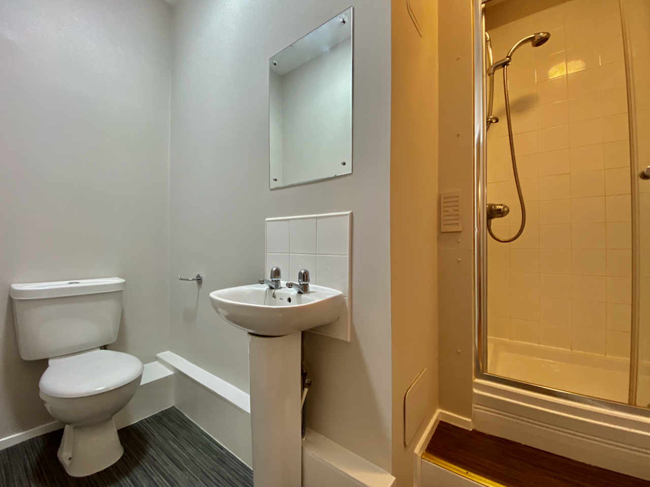 Montrose Terrace, Abbeyhill, Edinburgh East Virtual Viewing Available